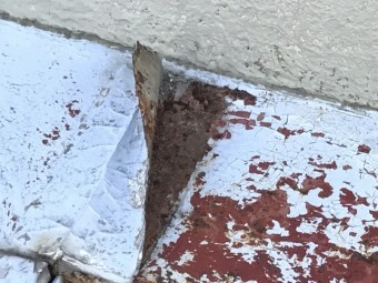 庇屋根 はがれ