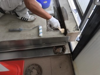 プライマー塗布ケレン