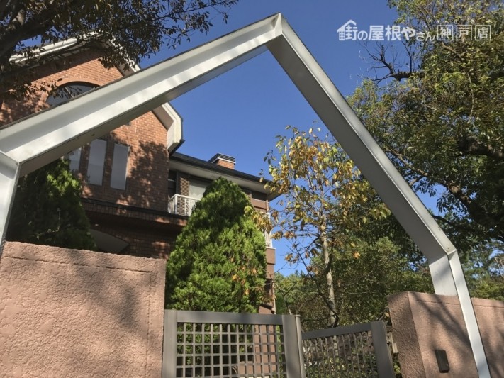 洋風建物門構え外観