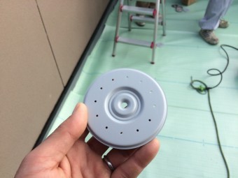 雨漏り防水工事のUPディスク(塩ビ鋼板ディスク)