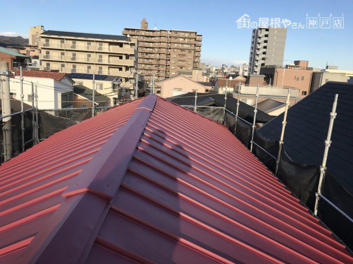 屋根カバー工事立平葺き完成