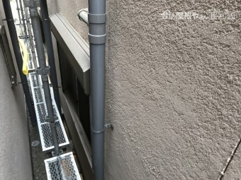 犬走のスペースがあまりない家屋はセンターアンチと使うこともあります
