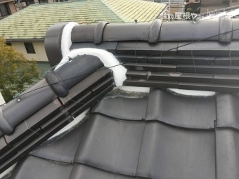 瓦屋根漆喰詰め直し