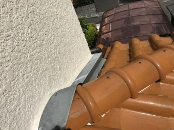 ガルバリウム鋼板板金補修工事前