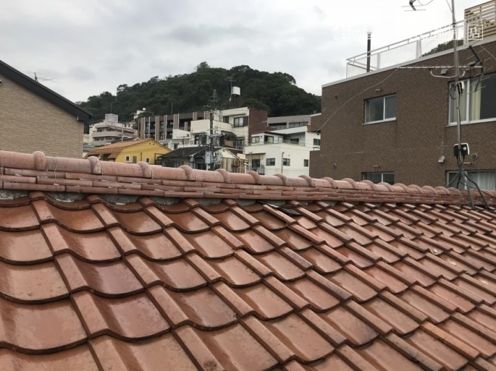 神戸市中央区 塩瓦葺きの棟
