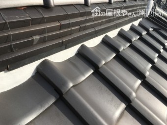 のし瓦下漆喰詰め直し作業完了