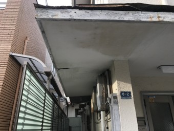 雨漏り調査 庇屋根の調査