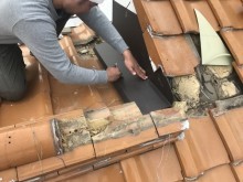 ガルバリウム鋼板をお住まいに合わせて加工します。