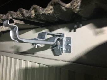 取り付け金物
