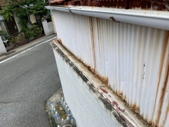 神戸市垂水区 壁トタン波板の様子