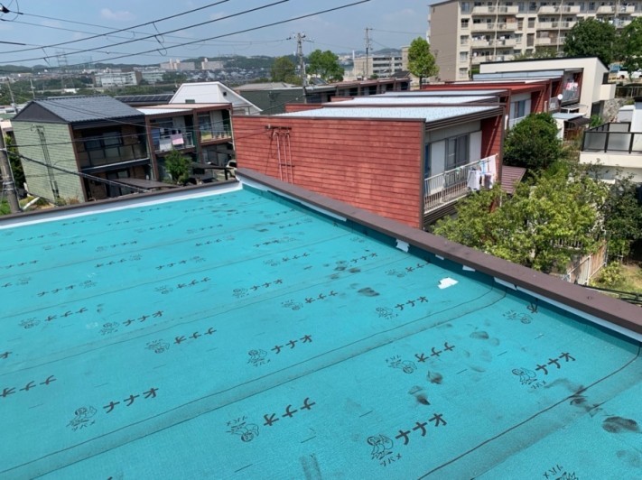 屋根工事時にアスファルトルーフィング940敷き込み