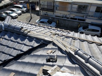 谷廻り瓦葺き直し完了