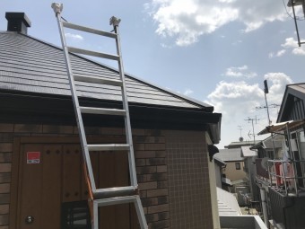 屋根調査開始