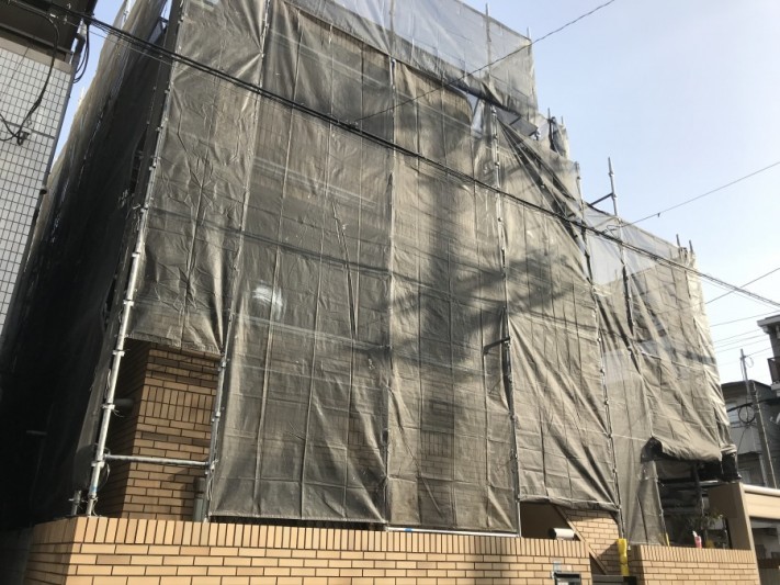 足場架設完了