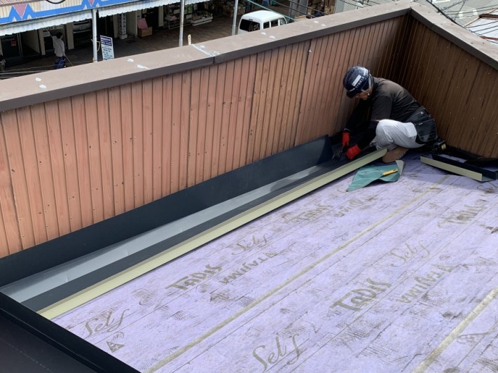 谷板金施工
