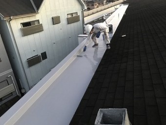 ウレタン防水工事 ウレタン上塗り2回目
