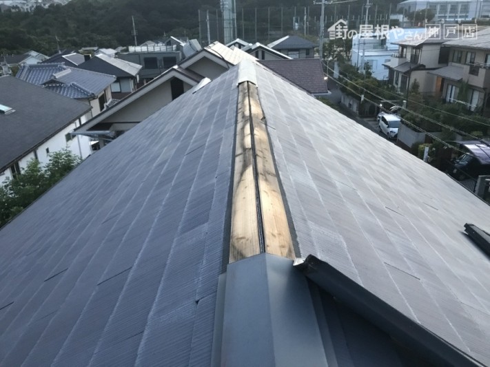 屋根の板金が飛散