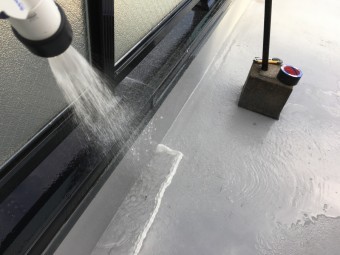 散水試験
