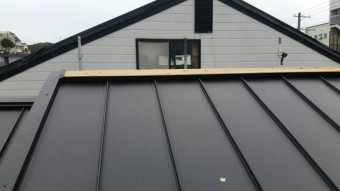 エプロン板金取付