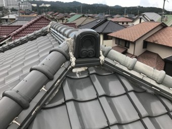 神戸市北区 瓦屋根点検 釉薬瓦葺きの屋根