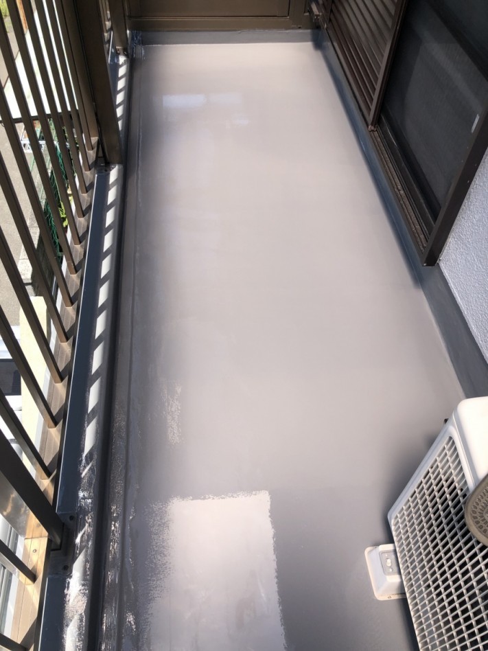 ベランダ防水工事でウレタン防水通気緩衝工法 完成