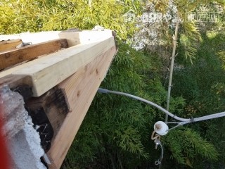 木を組み下地を作り上げました。