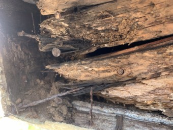 神戸市北区 雨樋の脱落 下地の朽ち