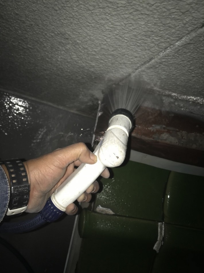 散水試験